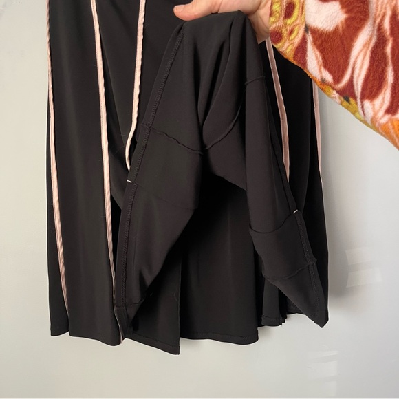 City DKNY Pleated Pale Pink Striped Knee Length Midi Skirt Size 4 2013 Exclusive - Picture 11 of 16